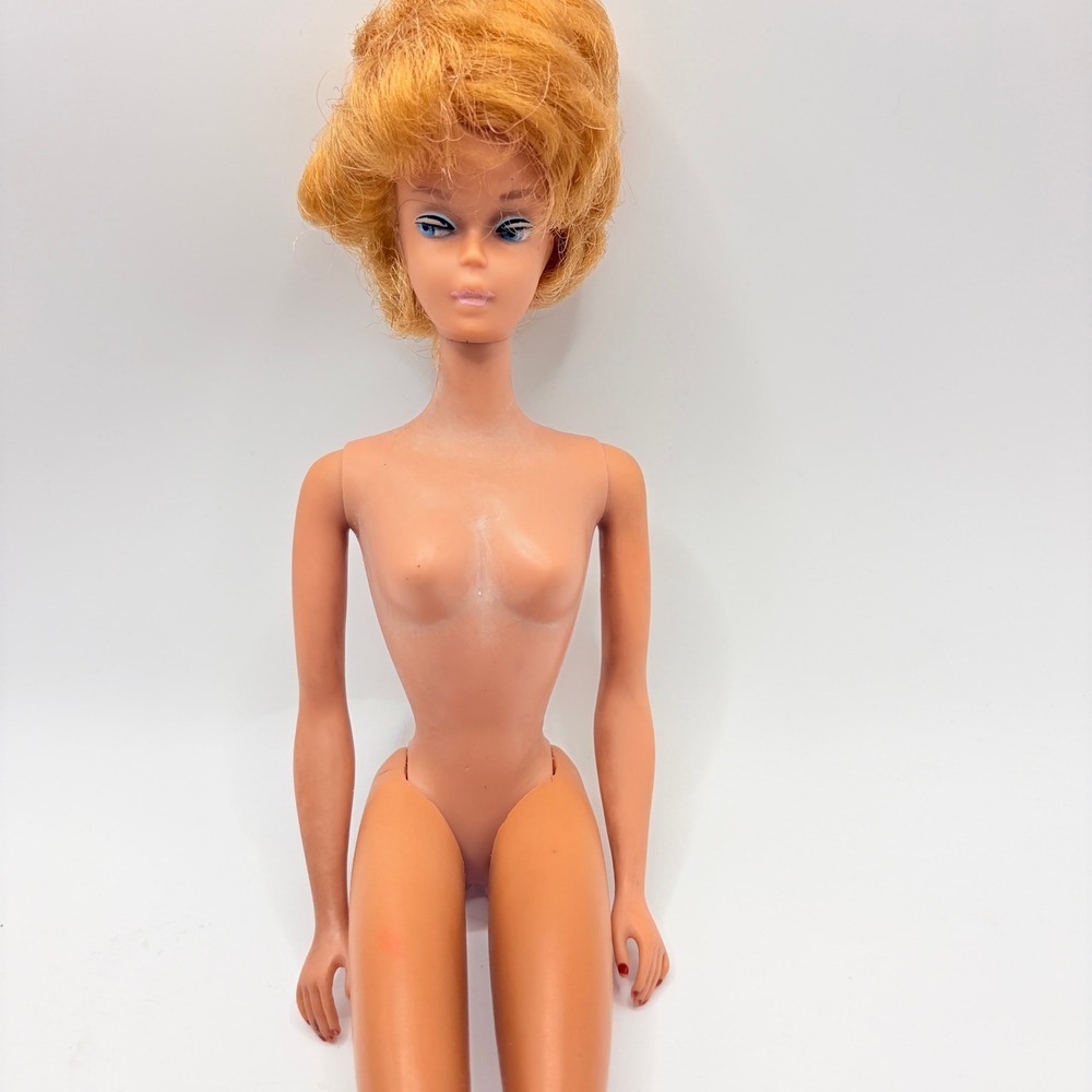Mattel Vintage 1960s Bubblecut Barbie Titian Strawberry Blonde Doll B101 Retro